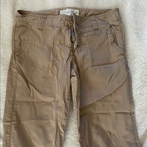 Aeropostale khaki capris